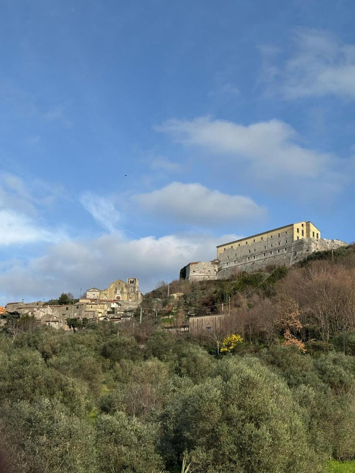 B&B Assteas Montesarchio Buitenkant foto